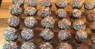 Muffins Im Waffelbecher Fur Kindergeburtstag Waffelkuchen Rezept Kindergeburtstag Kuchen Thermomix Waffelkuchen Muffins Im Waffelbecher