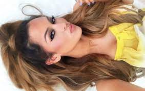 To make ariana grande's hairstyles, you'll probably need extensions. Ariana Grande Half Up Half Down Hair Tutorial Youtube