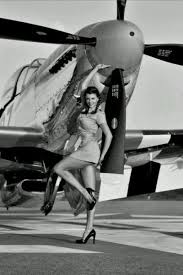 Aviation pin up fly girls : Aircraft Pinups