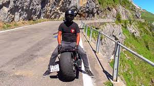 See more ideas about harley davidson, harley, harley davidson motorcycles. Harley Davidson Breakout Ride Klausenpass Switzerland 23 06 16 Youtube