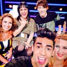 Alicia Villarreal added a new photo.