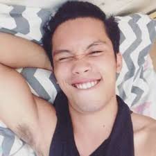 Lloyd Lester Yap (@pawpawcoholic)