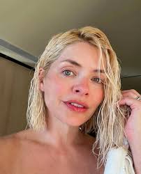 Holly Willoughby Leaked Photo 561365 - Fapello.su