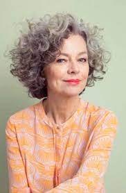 Gelocktes Haar Kurze Haare Grey Curly Hair Short Curly Haircuts Modern Bob Haircut