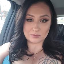 Who can recommend a good dog groomer in Ingersoll for a husky?