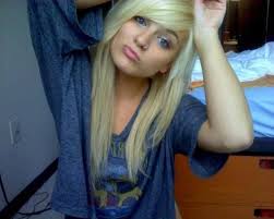This Is Eminems Daughter Hailie Hair Cute Nose Piercings Girl Hairstyles