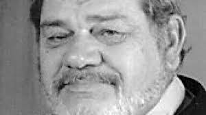 Wade Stevenson's Instagram, Twitter & Facebook