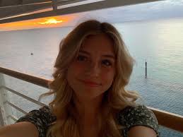 avery moses (@averymoses_) • Instagram photos and videos