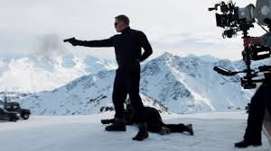 It applies high quality saturation just where . 007 In Den Alpen Wo Es James Bond In Spectre Krachen Lasst Welt