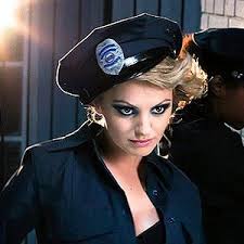 This song is sung by alexandra stan. Crazy Musica De Alexandra Stan Escuchar Musica Pop Escuchar Musica Pop Online
