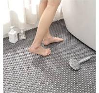 Amazon.com: JSSSM Interlocking PVC Floor Tiles Non-Slip and ...