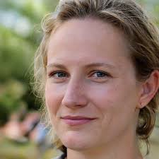 Amazon.com: Nadine Briggs: books, biography, latest update