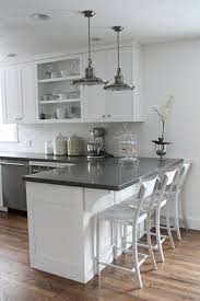 Entre les meubles gain de place, les équipements électroménagers petite cuisine ouverte avec bar. Decouvrir La Beaute De La Petite Cuisine Ouverte