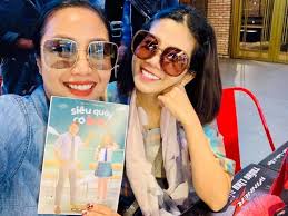 Vừa thông báo tình hình sức khỏe ổn định, Mai Phương xuất hiện tươi tắn và  rạng rỡ bên người chị thân thiết Ốc Thanh Vân