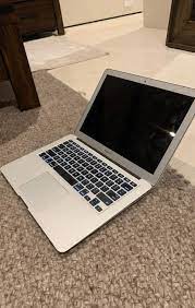 Mid 2013 Macbook Air Comes With Charger Can Run Latest Version Of Macos Mojave 500 Gb Perfect For College Macbook Air Macbook Macbook Air Stickers
