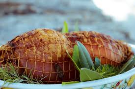 Stavite mješavinu na protvan i tanko je rasporedite. Nedjeljno Pecenje Socna Rolana Prasetina Koju Je Potrebno Samo Ubaciti U Pecnicu