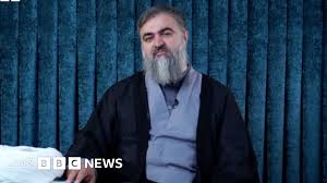 محمدتقی اکبرنژاد، روحانی منتقد: با افتخار حکم خلع لباس را می‌پذیرم