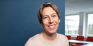 Wer ist bei IJAB tätig?