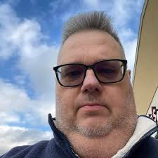 Canadian winter: it's so cold outside that it's actually *dangerous*.  Canadian summer: it's so hot outside that it's actually *dangerous*.