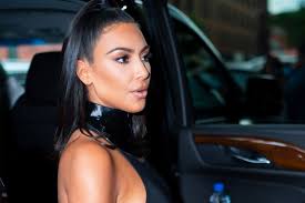 كيم كارداشيان تنشر صورة ظريفة لمولودها الر ابع سالم