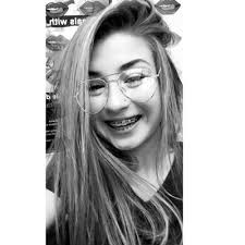 Laura Bunker (@Lauraaaa_b1232)