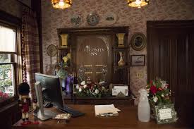 Welcome to gilmer inn texas. Hey Gilmore Girls Fans Here S What The Real Life Inspiration For Stars Hollow Is Like Glamour