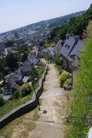 Зареждане на времето за 10 дни lannion, франция. Escalier De Brelevenez A Lannion Et Les 142 Marches Bretagne Bretagne Lannion Voyage Europe