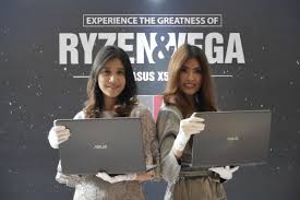 Asus vivobook x505za siap menjadi pilihan notebook best value dengan kekuatan handal, terlebih ia akan menyajikan kekuatan komputasi yang hebat. Asus X505za Laptop 15 Inci Terjangkau Dengan Amd Ryzen Harganya Mulai Dari 6 Jutaan Rupiah Yangcanggih Com