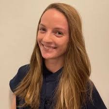 Shelby Siegel's Instagram, Twitter & Facebook