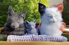 Cat loaf i recently came across a kitty culinary creation so magnificent, you'd definitely think twice before taking a bite! Ravelry Cat Loaf Pattern By Ange Rattai