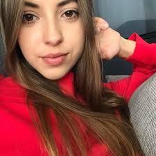 Nona Chambers's Instagram, Twitter & Facebook