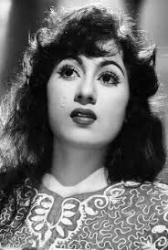 Black And White Photos Of Indian Celebrities Pin By Sarvat Amaz On Madhubala Vintage Bollywood Indian Bollywood Actress Beautiful Indian Actress