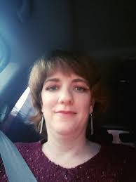 Elizabeth Roop's Instagram, Twitter & Facebook