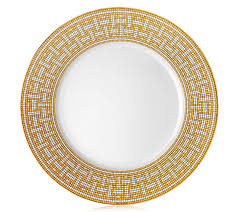 The Different Types Of Dining Plates And Their Uses