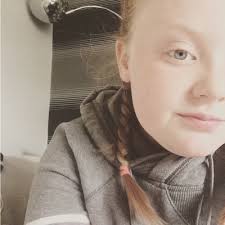 Zara Ryan (@itz_zara_x)