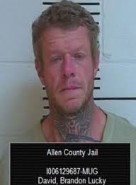 Couple accused of attacking Missouri officer located, arrested in Kansas