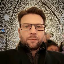 Arbeidet hos Dahle Gruppen har vært massivt og utrolig spennende. Sammen  med kunnskapsrike, dyktige folk har jeg fått bygge en helt ny digital  grunnmur, lært bilbransjen godt å kjenne og fått jobbe… |