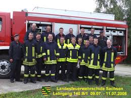 24 junge brandschützer dürfen jetzt die deutsche spange tragen. Gemeinde Heinsdorfergrund Im Vogtland