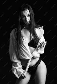 Sexy Girl Seduces You - The 33 Best Romantic Lines That Will Either Seduce  Your Girl (Or Make Her Barf) | Thought Catalog