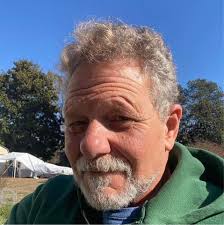 What are the symptoms of car mixing oil and water?