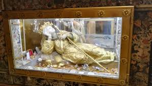 Il sindaco orlando conferisce la cittadinanza onoraria all'ormai ex reggente del santuario di santa rosalia: Monte Pellegrino Riapre Il Santuario Di Santa Rosalia Ecco I Giorni E Gli Orari Di Ingresso Giornale Di Sicilia