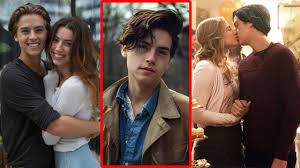 Lili reinhart is best known for being a tv actress. Cole Sprouse Girlfriend Girls Cole Sprouse Has Dated 2017 Star News Youtube