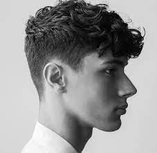 Going With This Year S Texture Trend All Of These Best Curly Hairstyles For Men 2017 Feature Hair Long Enough Wavy Hair Men Hair Styles Men S Curly Hairstyles