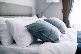 Learn how to correctly measure your bed for a bed skirt (dust ruffle). 4 Simple Ways To Keep A Bed Skirt In Place Wigglywisdom Com