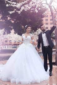 Shop top fashion brands clothing, shoes & jewelry at amazon.com ✓ free delivery and returns possible on eligible purchases. Puffy Ball Gown Wedding Dresses With Long Sleeve White Tulle Appliqued Lace 2017 Corset Bridal Gowns Vestidos De Novia Ball Gown Wedding Dresses Wedding Dressgown Wedding Dress Aliexpress
