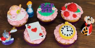 ﻿ in the meadow, before the rabbit hole. Alice In Wonderland Cake Tutorials Cake Geek Magazine