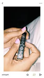 Pin By Julia Ollman On Carved Juul Vape Art Vape Girl Juul Vape