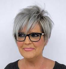 You can use the ombre on the ends or the front of your hair. Chic Short Haircuts For Women Over 50