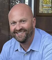 Dustin Merrill's Instagram, Twitter & Facebook