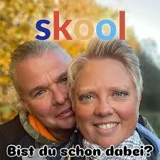 Sandra Esser's Instagram, Twitter & Facebook